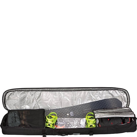 Dakine Other - NWT Dakine High Roller Snowboarding Bag Black